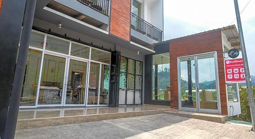 RedDoorz Syariah near Gerbang Dieng 2