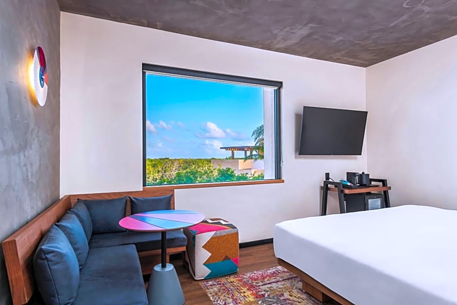 Aloft Tulum