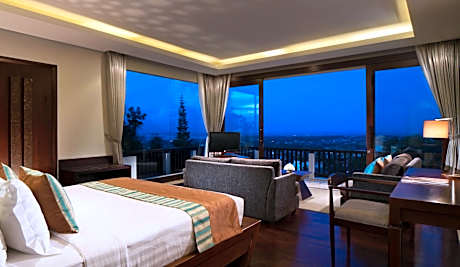 One-Bedroom Suite with Private Pool 