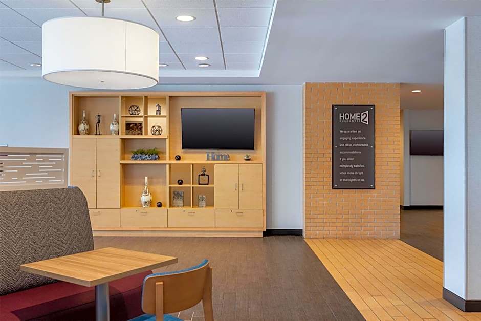 Home2 Suites by Hilton Milwaukee Brookfield