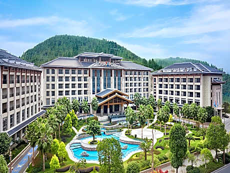 Four Points by Sheraton Anshun, Huangguoshu