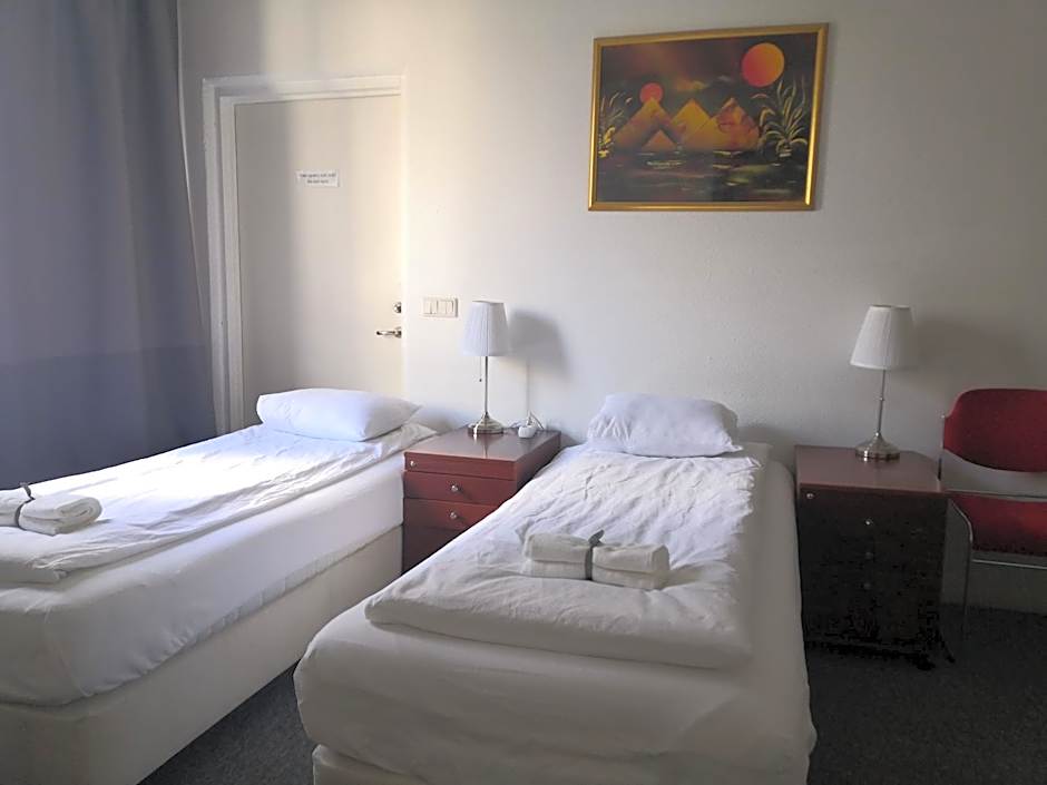 101 Guesthouse Hotel