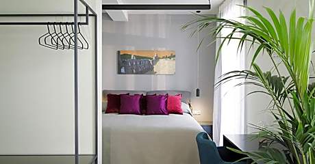 Deluxe Double Room with Balcony