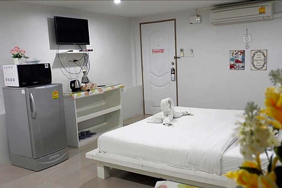 Chic Hotel Suratthani