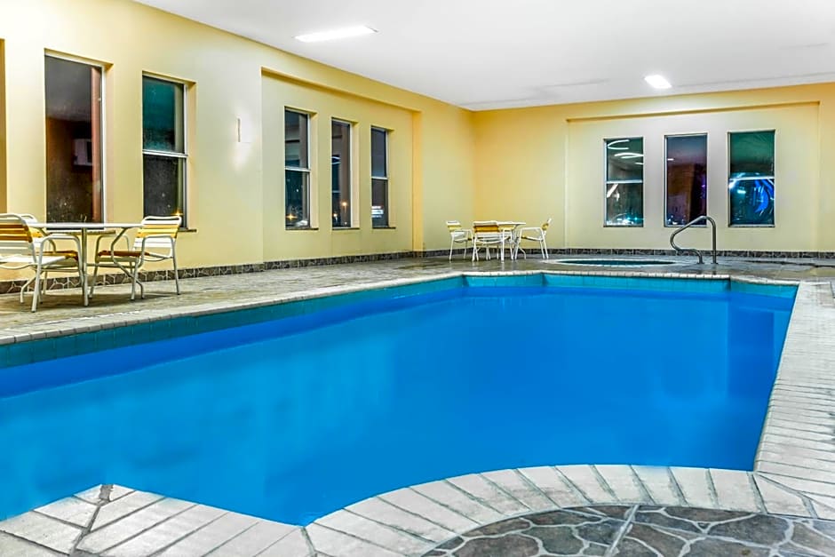 La Quinta Inn & Suites by Wyndham Kerrville