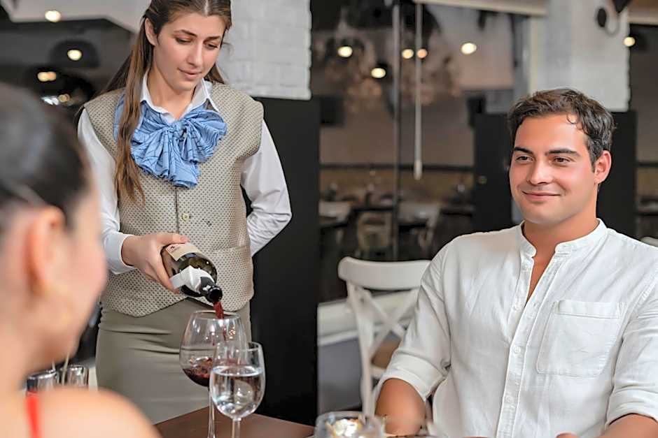 Iz Flower Side Beach Hotel