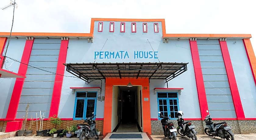 OYO 3767 Permata House