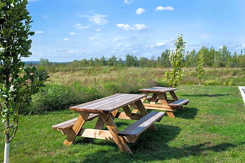 Microtel Inn & Suites by Wyndham Lachute