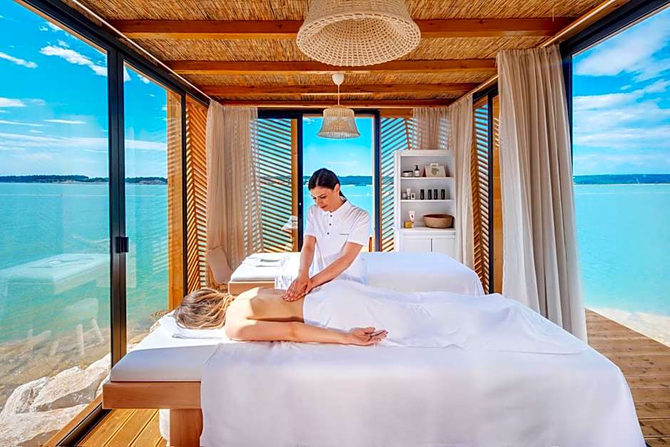 Mobilhome Victoria Camping Lanterna