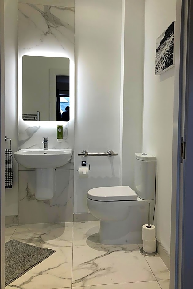 McNaughton Guestrooms