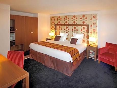 Executive Terrace room, with double bed