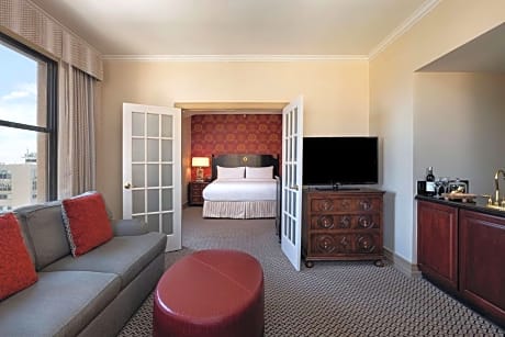 One-Bedroom King Suite