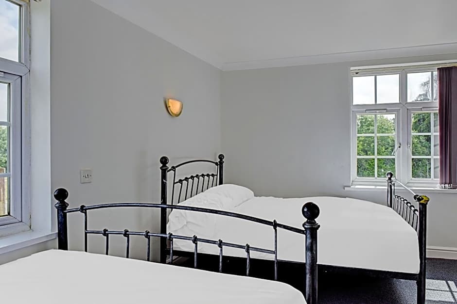 The Gables Hotel, Birmingham Airport