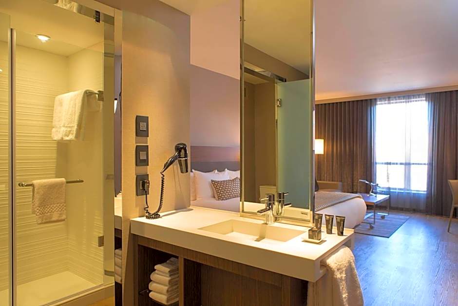 AC Hotel Kansas City Plaza