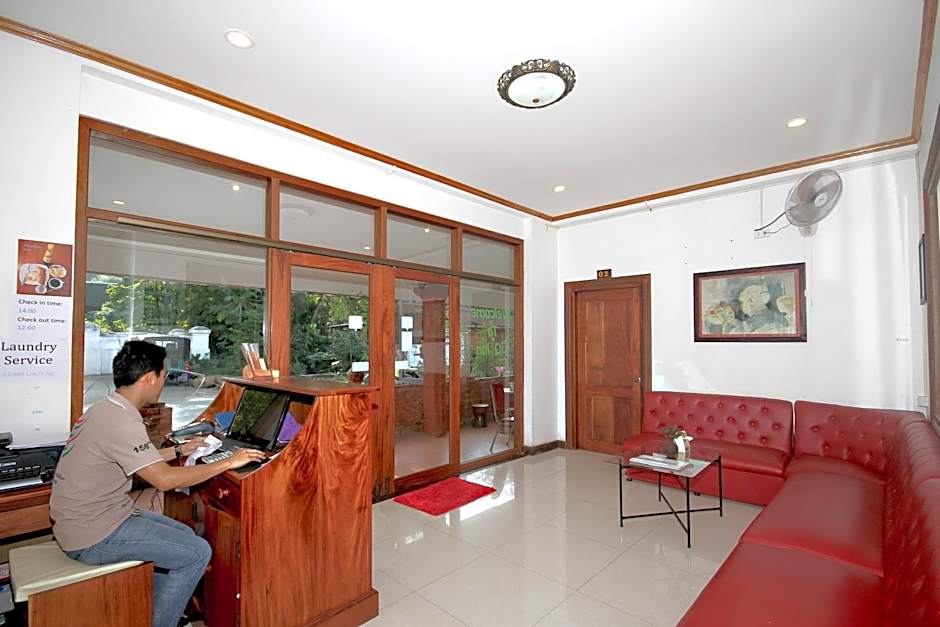 IQ INN – Luang Prabang, CT
