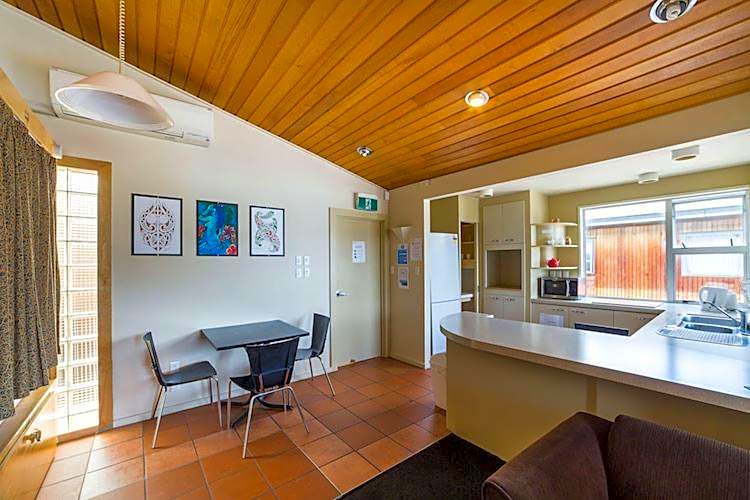 Tahuna Pod Hostel
