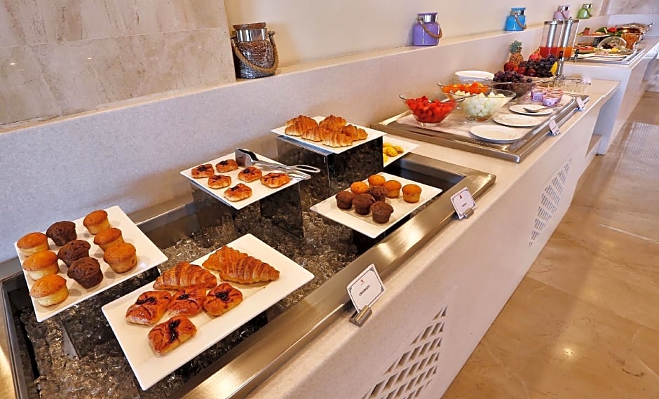 Ramada by Wyndham Ghaziabad Vasundhara