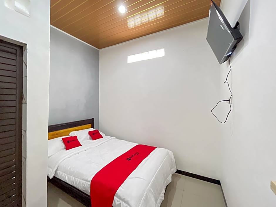 RedDoorz @ Rose House Simpang Pemda Medan Selayang