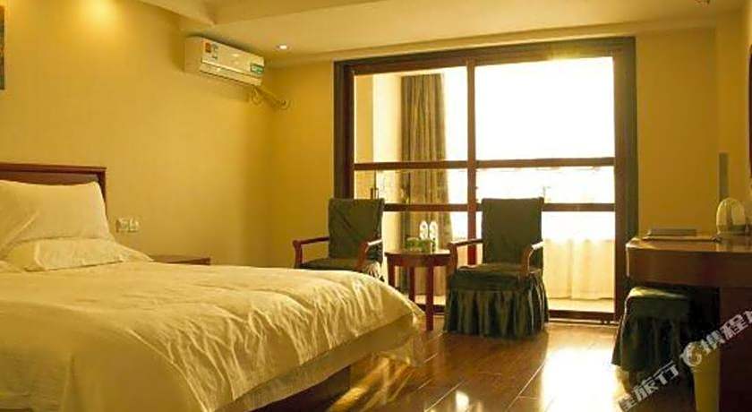 GreenTree Inn Lianyungang Guanyun Bus Station Zhenxing Garden Express Hotel
