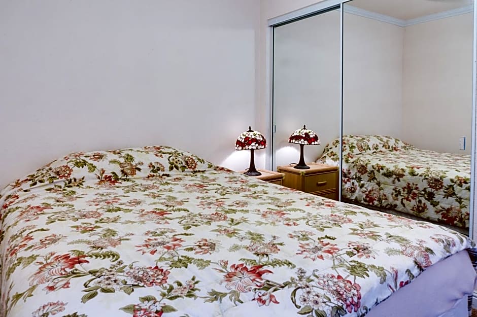Photo 1 of 7 of 2 Bedroom Suite, Partial Sea View