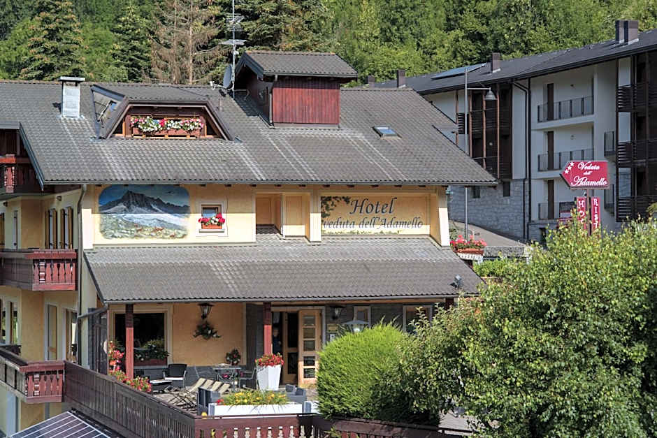 Hotel Veduta dell'Adamello