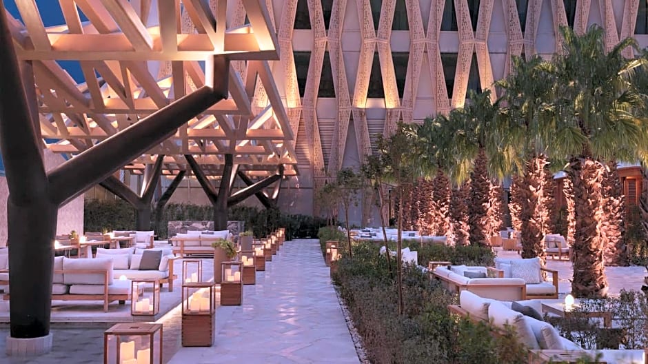 Four Seasons Hotel Kuwait at Burj Alshaya