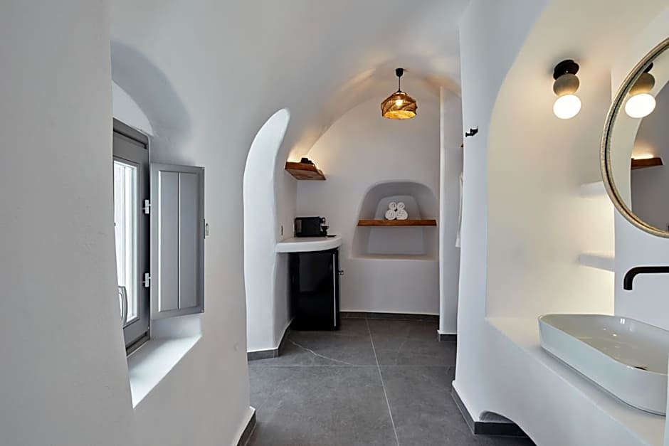 Allure Breeze Suites
