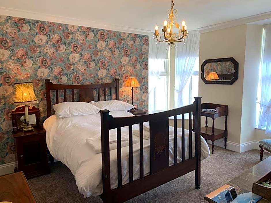 Photo 1 of 11 of Double Room