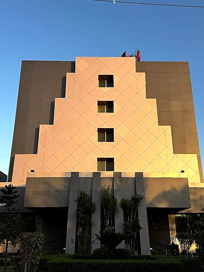 Lords Plaza-Ankleshwar