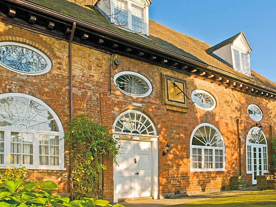 Macdonald Alveston Manor Hotel