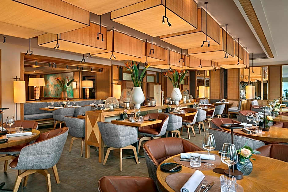 Louis Hotel