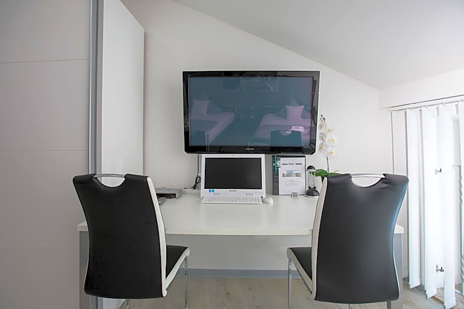 Hotel Rühen, 24 Stunden Check in, Küche, kostenfreie Parkplätze