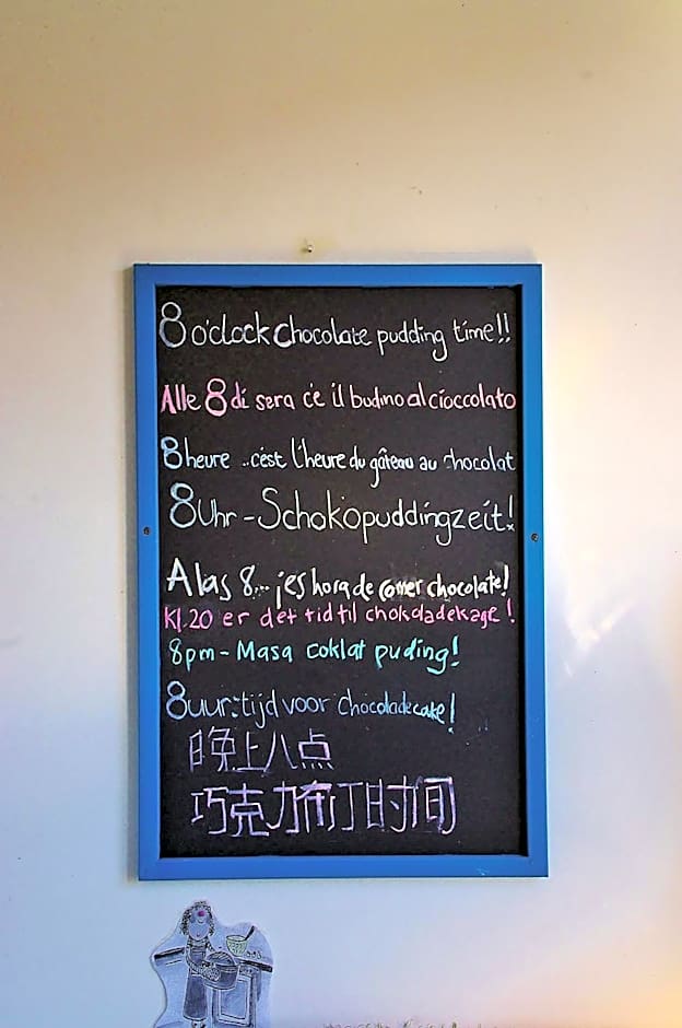 Sequoia Lodge Backpackers