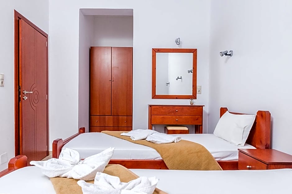 Arsinoi Studios and Apartments