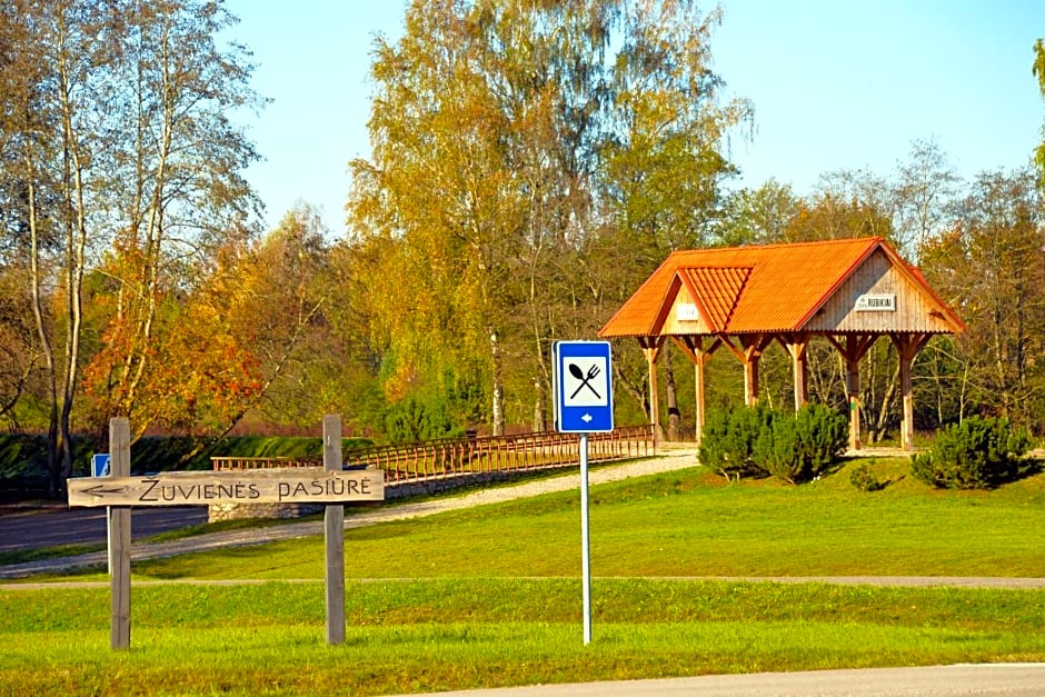 Žuvienės Pašiūrė