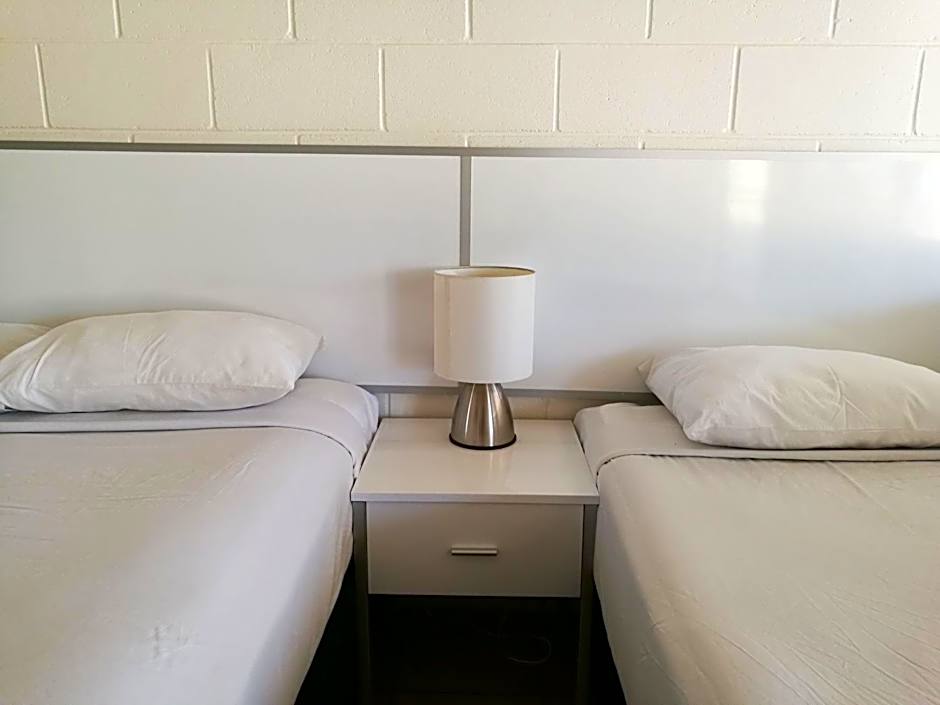 Augathella Motel & Caravan Park