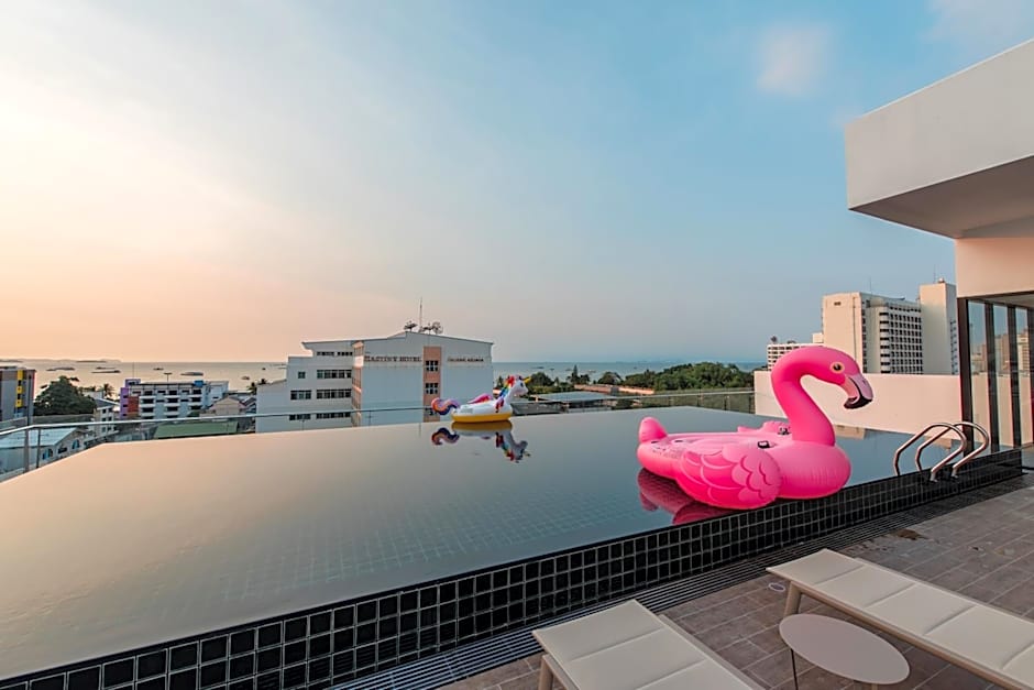 Blackwoods Hotel Pattaya - SHA Extra Plus