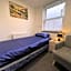 Gate Lodge - Private En-suite rooms, Kings Lynn, central location