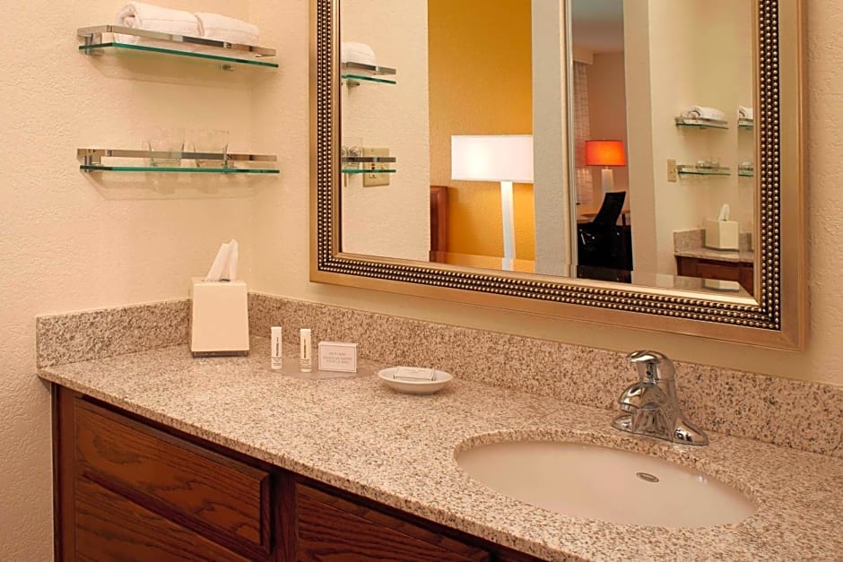 Sonesta ES Suites Chicago Waukegan Gurnee
