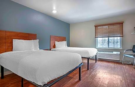 Double Room with Roll-in Shower - Disability Access/Non-Smoking