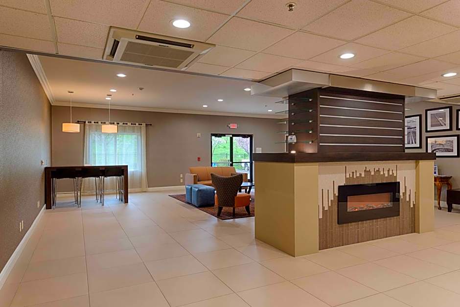 Best Western Plus Delta Inn & Suites