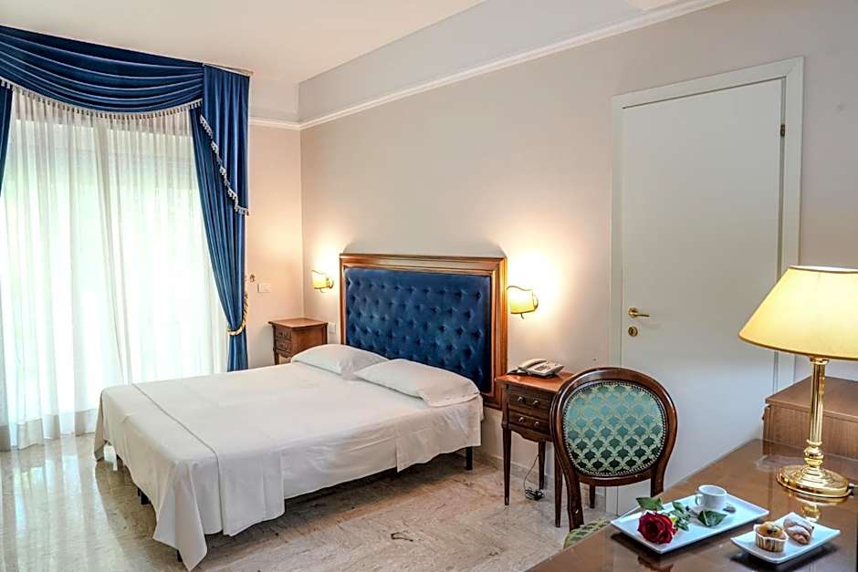Mondial Park Hotel