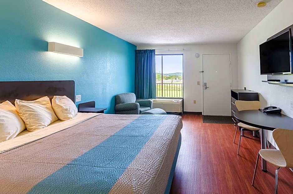 Motel 6-Lexington, VA