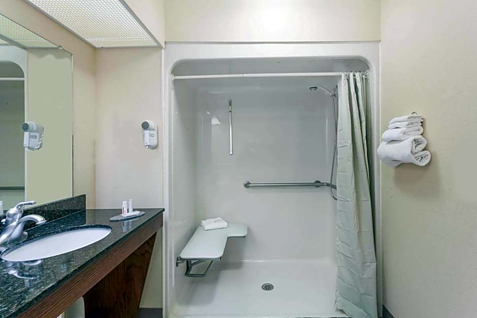 Baymont by Wyndham Hickory