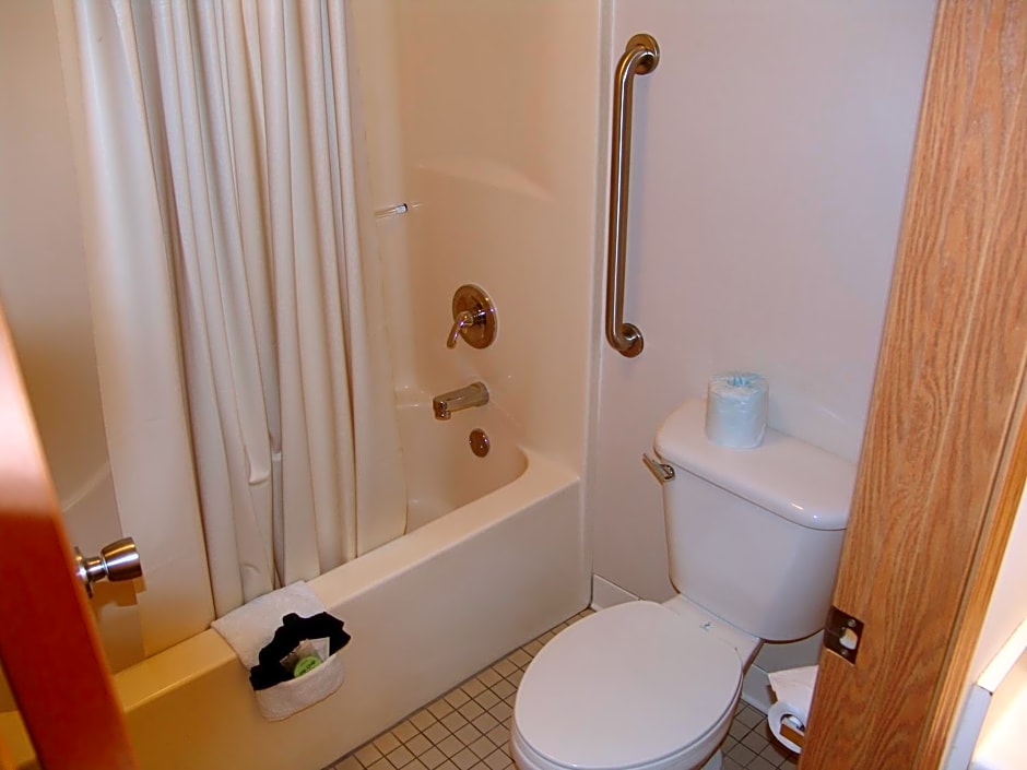 Super 8 by Wyndham Branson - Shepherd of the Hills Exwy