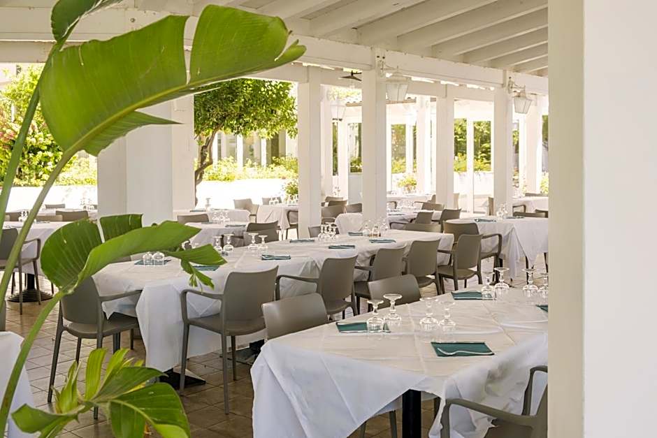 Costanza Charme Club