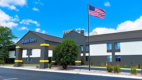 Days Inn by Wyndham Fargo/West Acres