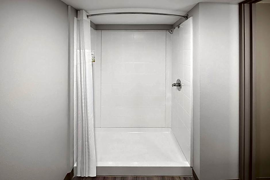 Days nn by Wyndham Kenner/New Orleans Airport South