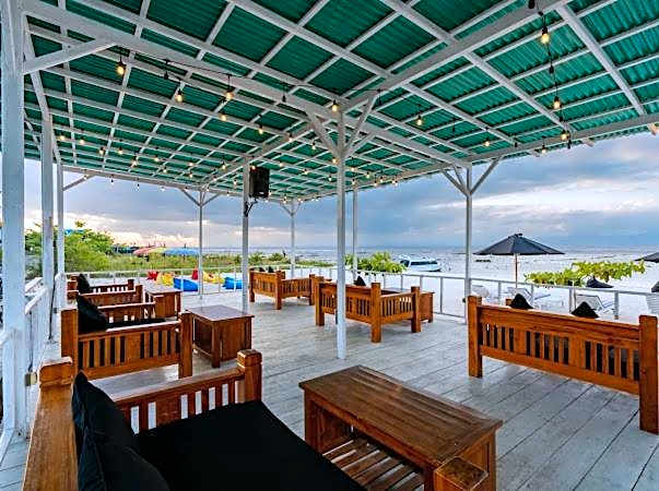 Nusa Indah Onai Hotel