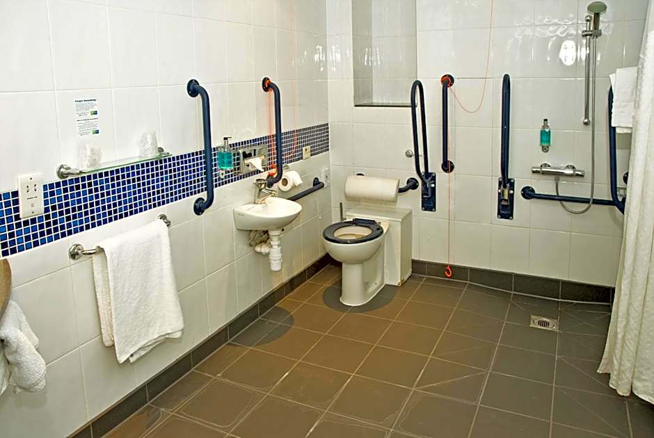 Holiday Inn Express Ramsgate  Minster By IHG